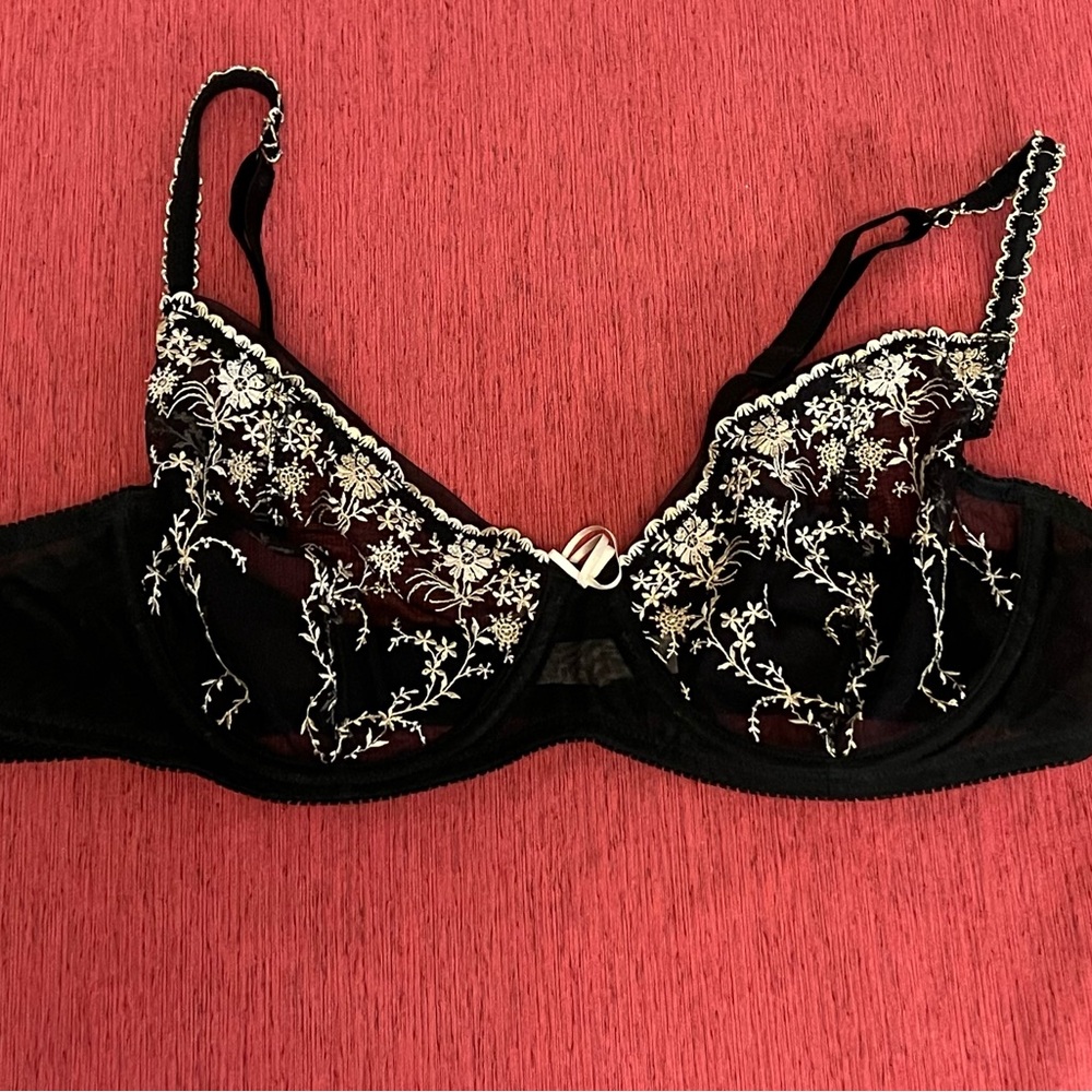 VS black w pale pink lace detail.